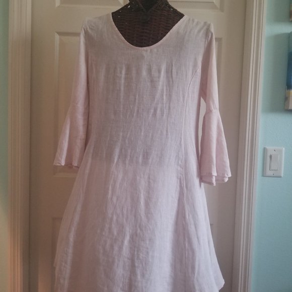 LUNGO L'ARNO Linen Swing Dress with Bell Sleeves - Picture 2 of 11